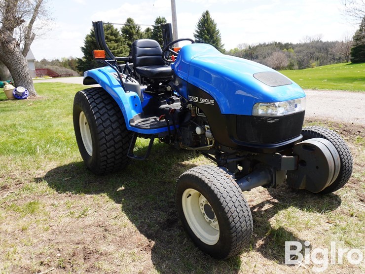 new-holland-tc45d-image-3