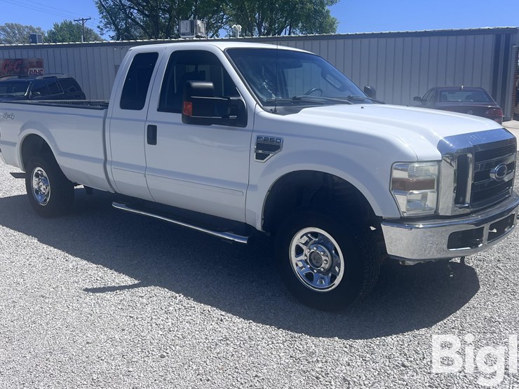 2008-ford-f250-xlt-image-3