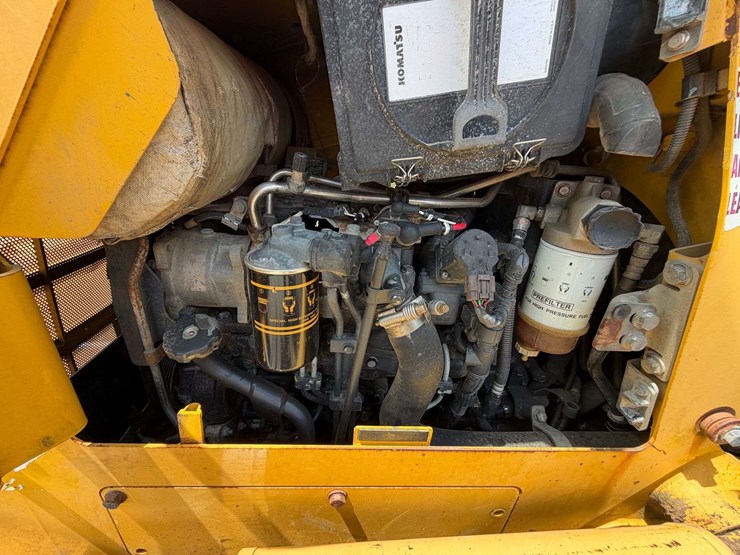 komatsu-d39px-23-image-31