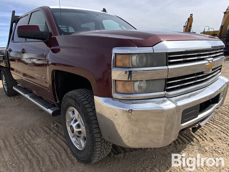2015-chevrolet-silverado-2500-image-15