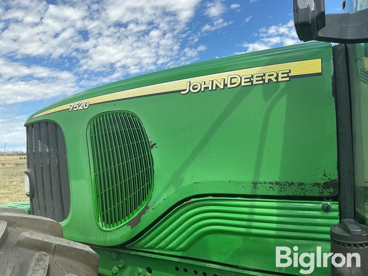 2005-john-deere-7520-image-17