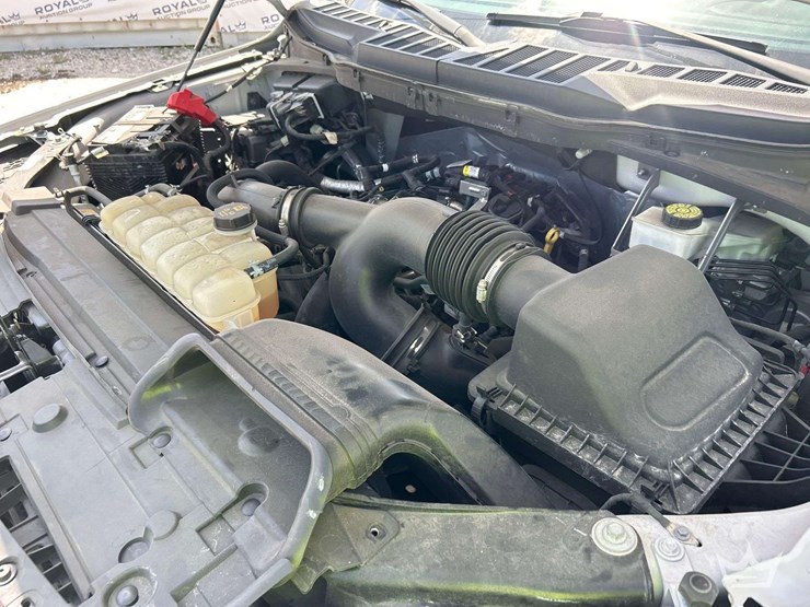 2021-ford-f150-image-8