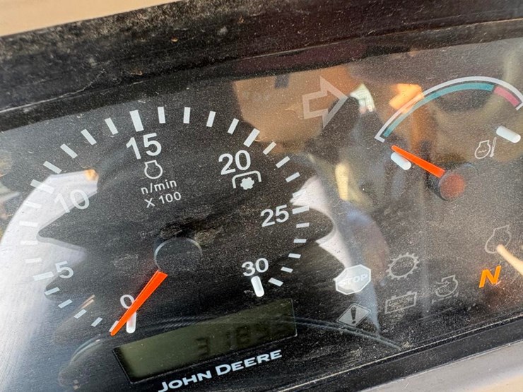 john-deere-6115d-image-24