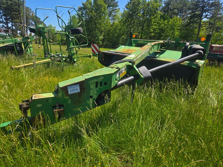 john-deere-630-image-1