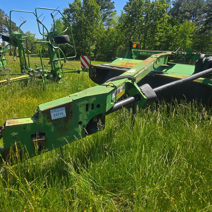 JOHN DEERE 630
