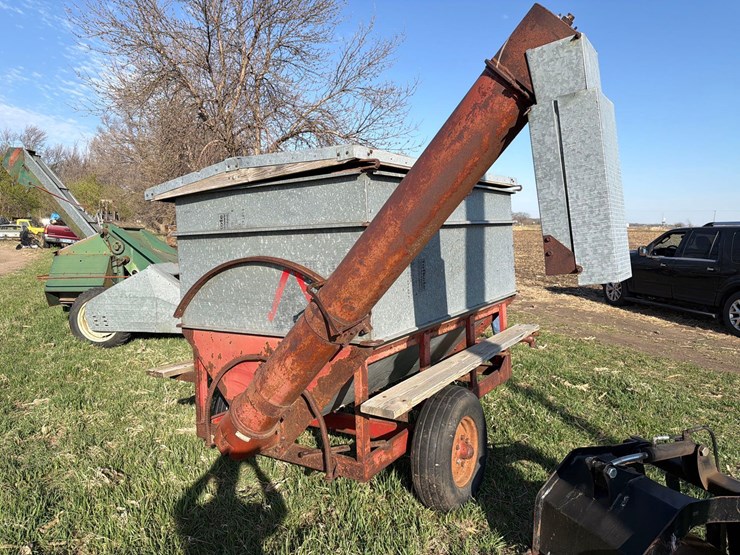 57”-x-7ft-auger-wagon-image-6