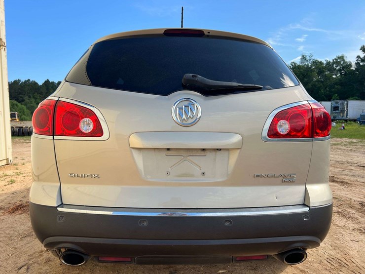 2011-buick-enclave-cxl-image-7