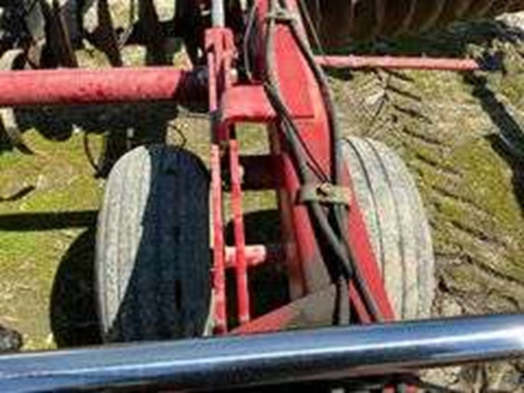 case-ih-3950-image-16