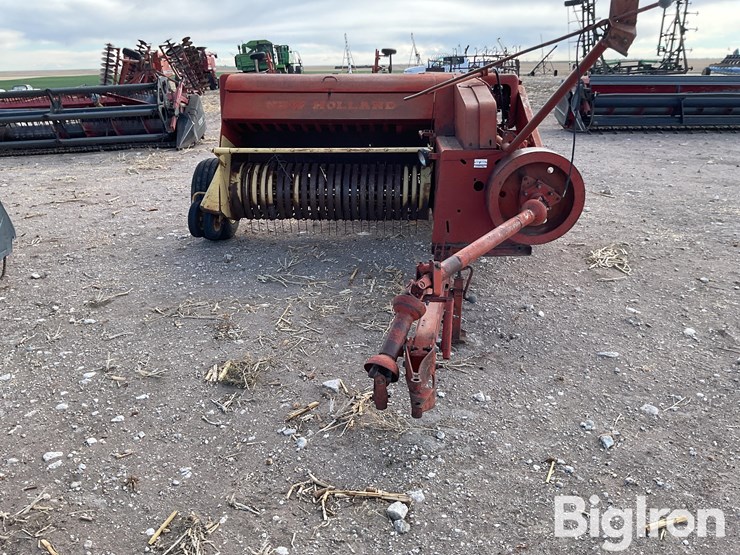 new-holland-285-image-2