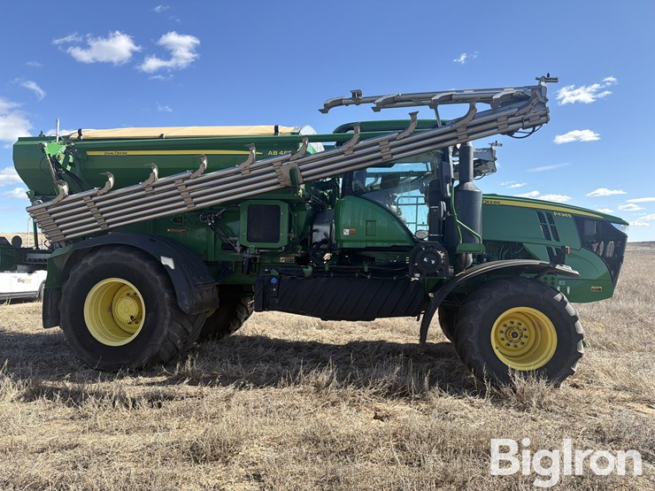 2020-john-deere-f4365-image-4
