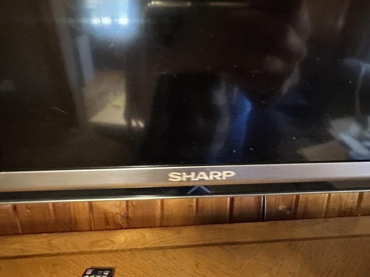 sharp-flat-screen-tv-image-2
