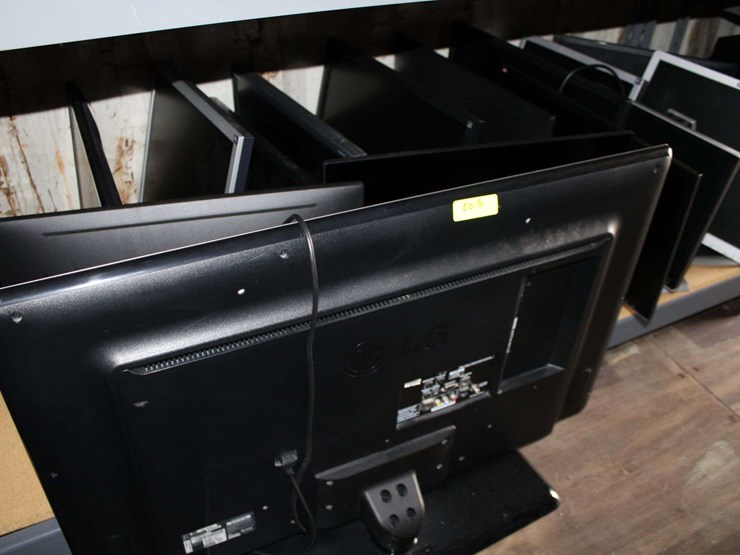 three-shelves-of-flat-screen-monitors-&-one-lg-flat-screen-tv-image-5