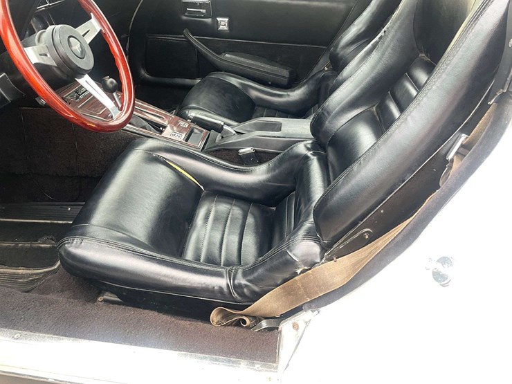 1979-chevrolet-corvette-t-tops-(32,664-miles-showing)-image-8