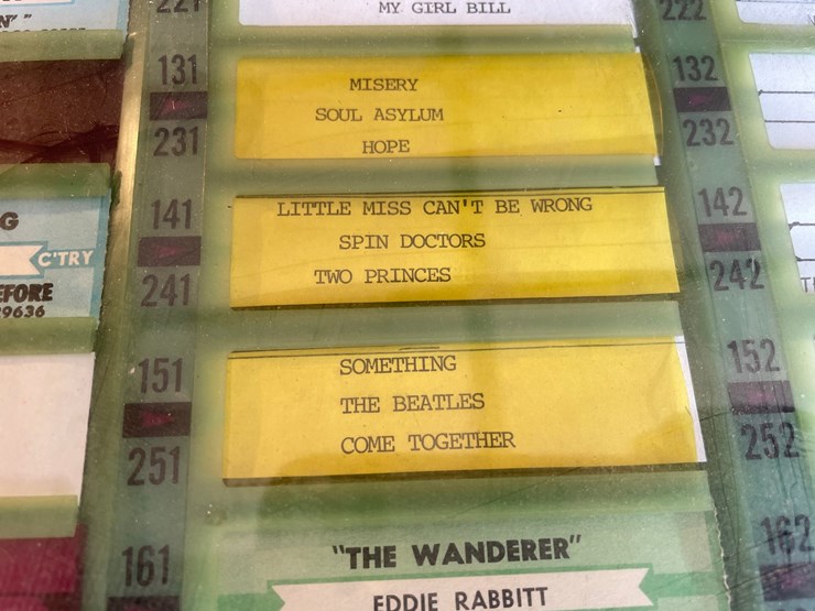 #7036-•-rock-ola-jukebox-image-15