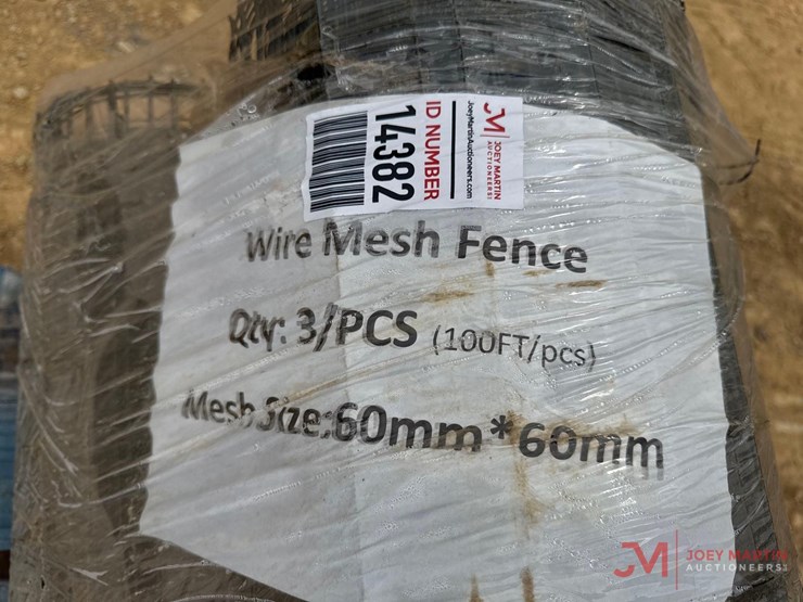 (3)-rolls-of-100'-wire-mesh-fence-image-5