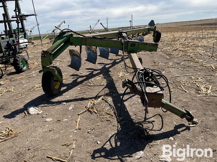 john-deere-2700-image-2