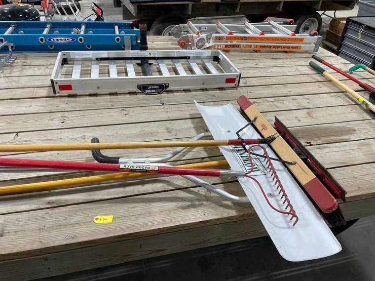 broom,-scraper,-rake-etc-image-1