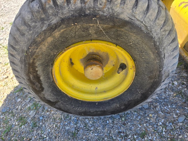 john-deere-la120-image-40