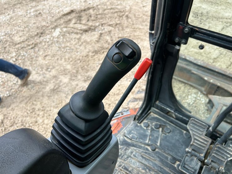 kubota-kx057-4-image-26