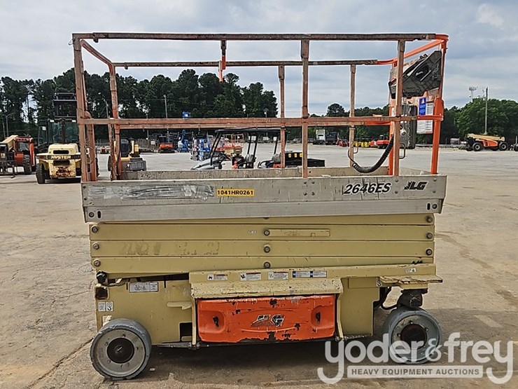 2015-jlg-2646es-image-6