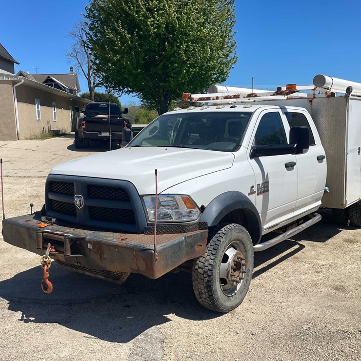 #6925 • 2013 Ram 5500 Heavy Duty