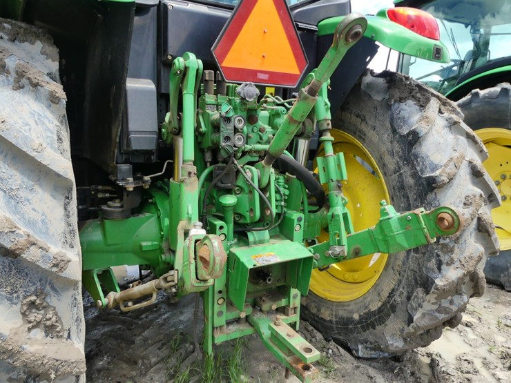 2013-john-deere-6125m-image-5