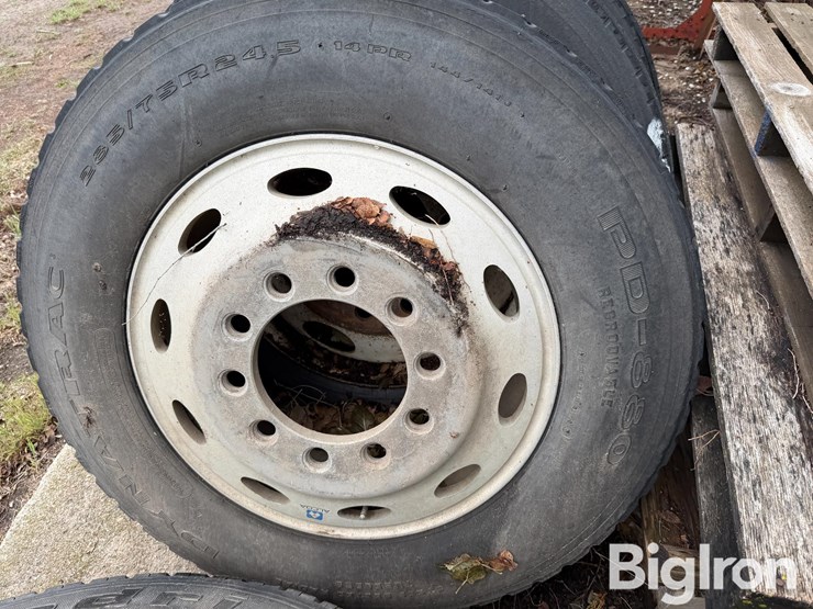 truck-tires-&-rims-image-17
