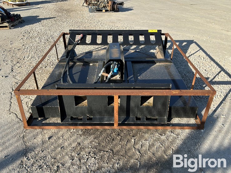 2025-massey-ferguson-730-image-6