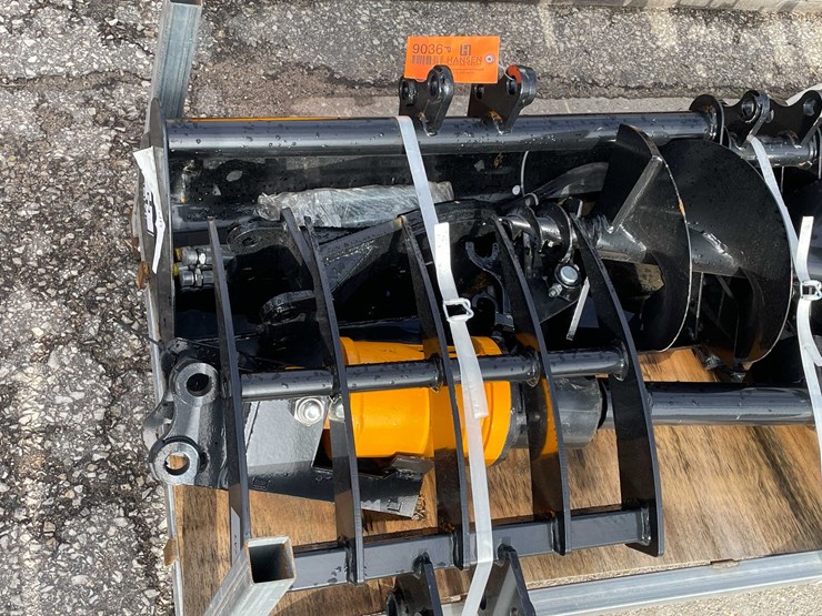 #9036-•-unused-set-of-(8)-mini-excavator-attachments-(o12)-image-9