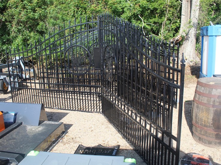#5127-•-set-of-gates-with-deer-design-on-them-image-1