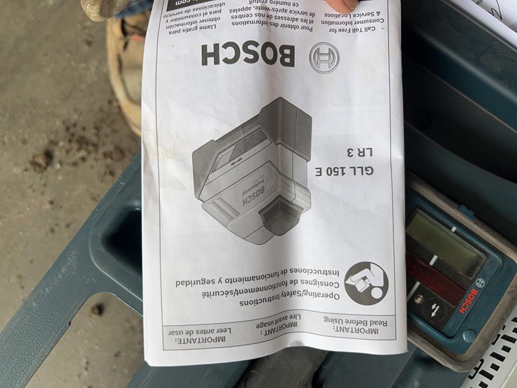 bosch-professional-exterior-gll150e-laser-kit-image-4