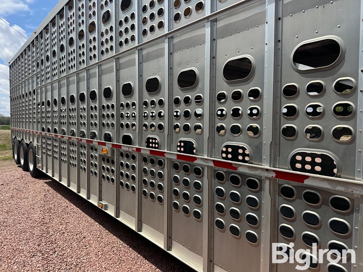 2012-eby-livestock-trailer-image-18