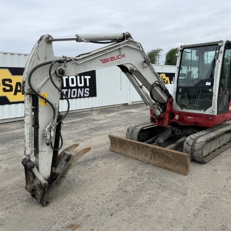 2017 TAKEUCHI TB260