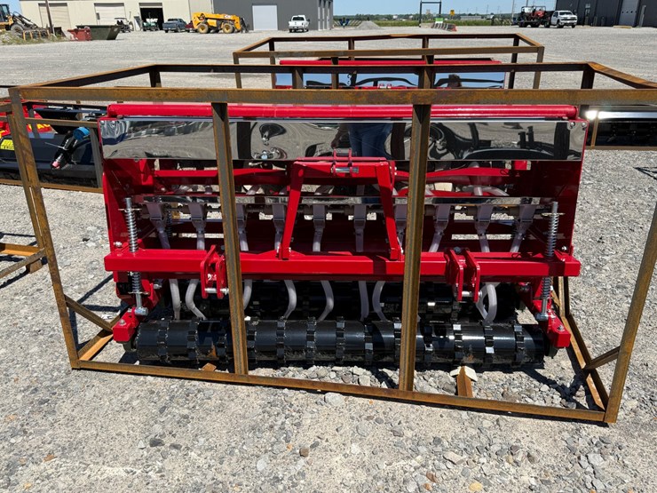 #45359-•-unused-agt-stsd10-skid-steer-seeder-stsd10260106300-image-5