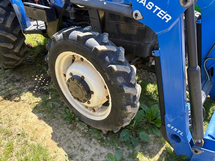 new-holland-45-image-8