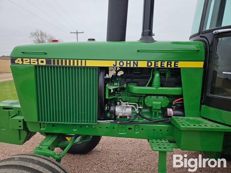 1983-john-deere-4250-image-13