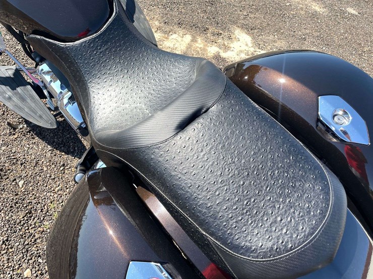 2014-polaris-victory-cross-country-motorcycle-(28,970-miles)-image-15
