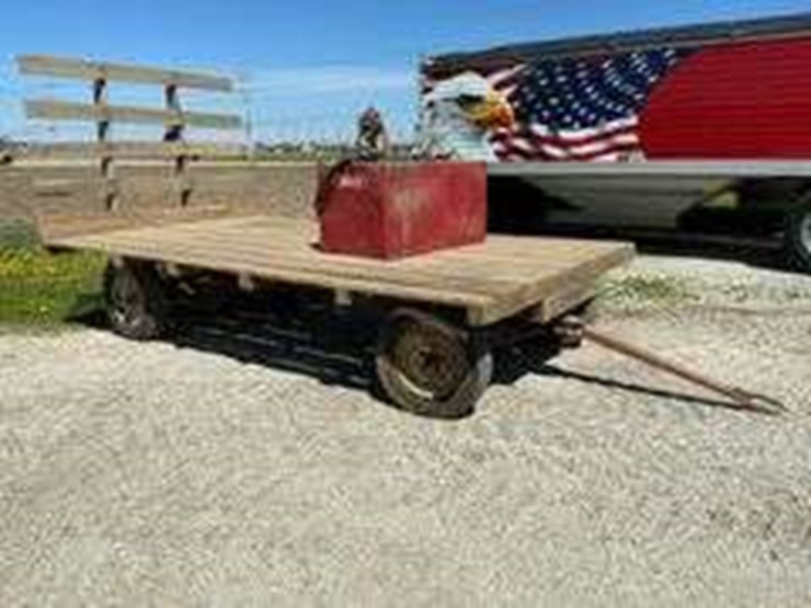 8'-x-14'-hayrack-&-gear-image-3