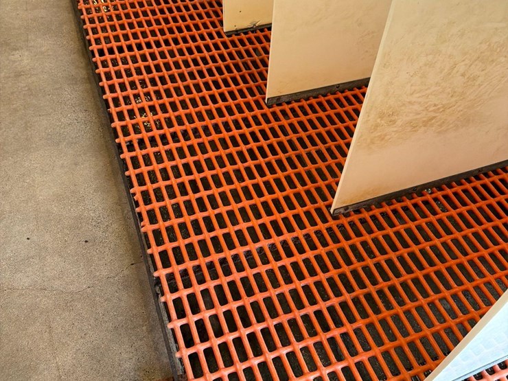 10-sections-of-orange-metal-floor-grate-image-6