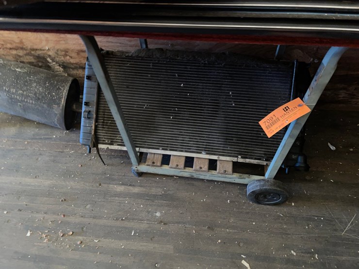 #7091-•-cart-and-car-parts-image-2