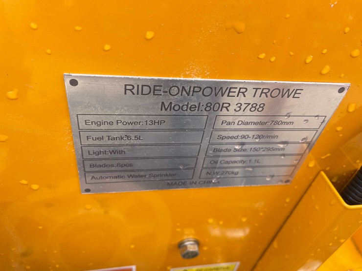 #9043-•-unused-ride-on-concrete-power-trowel-(o12)-image-27