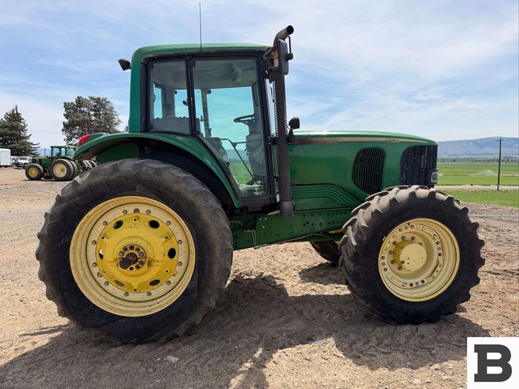 2003-john-deere-7520-image-6