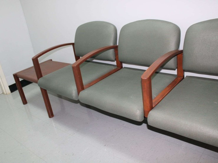 multi-chair-and-end-table-section-image-3