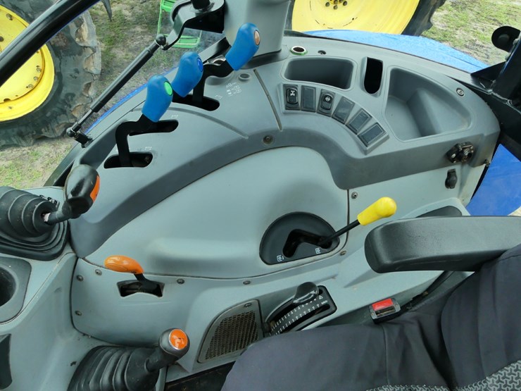 new-holland-t5.110-image-12
