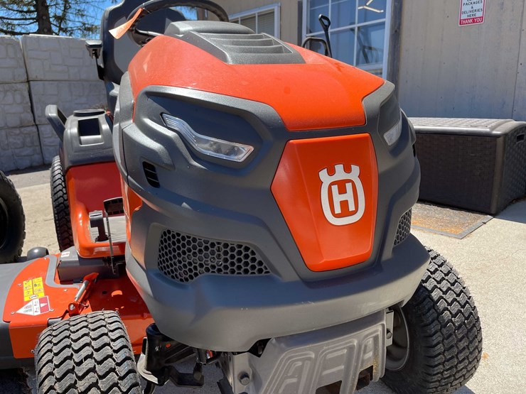 #6927-•-new-husqvarna-riding-lawn-mower-image-14