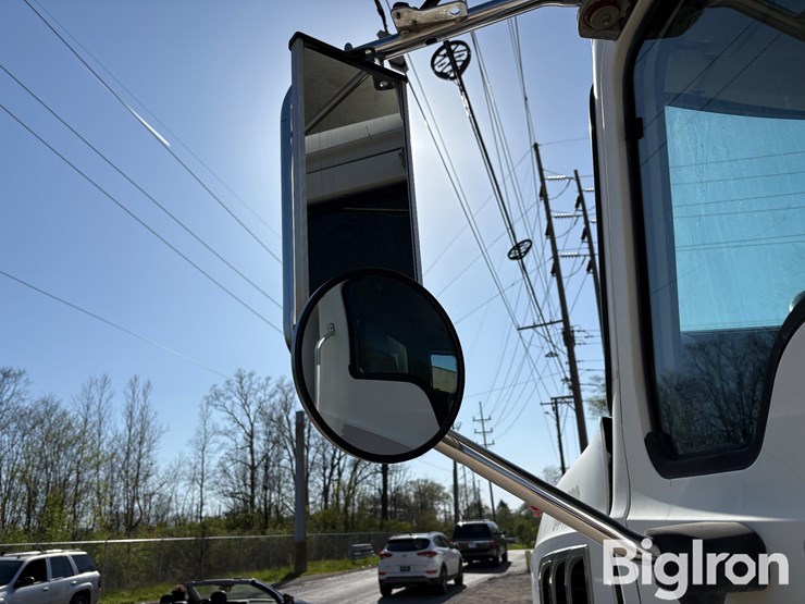 2011-mack-gu800-tri/a-dump-truck-image-16