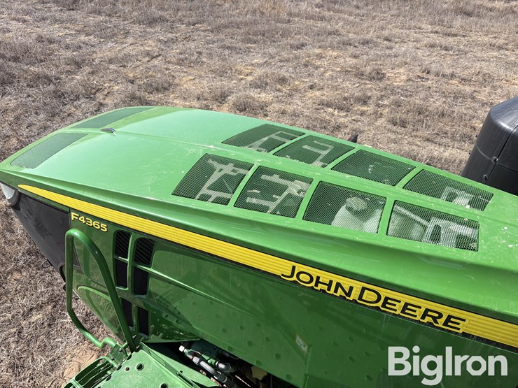 2020-john-deere-f4365-image-18
