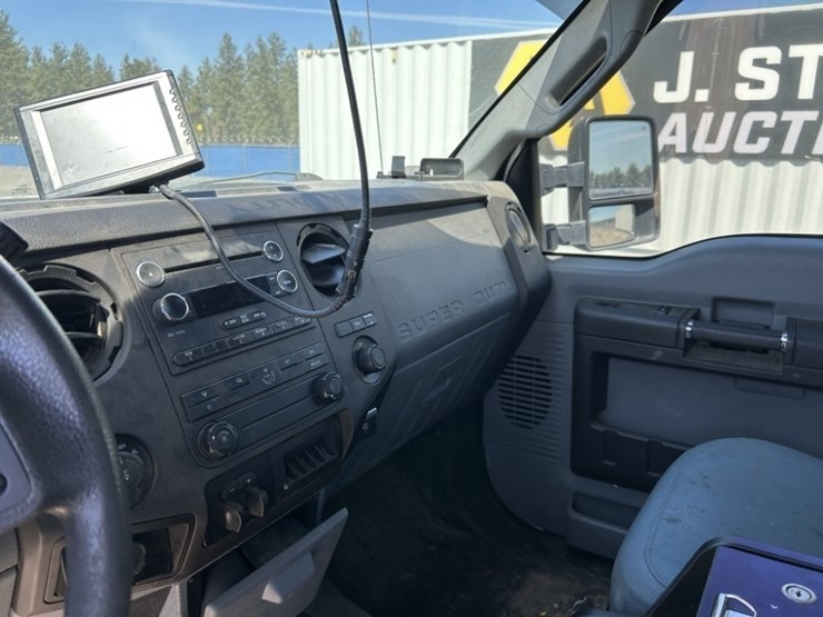 2015-ford-f350-sd-image-15