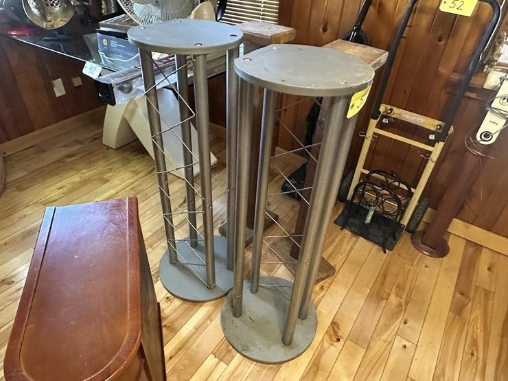 stands-image-6