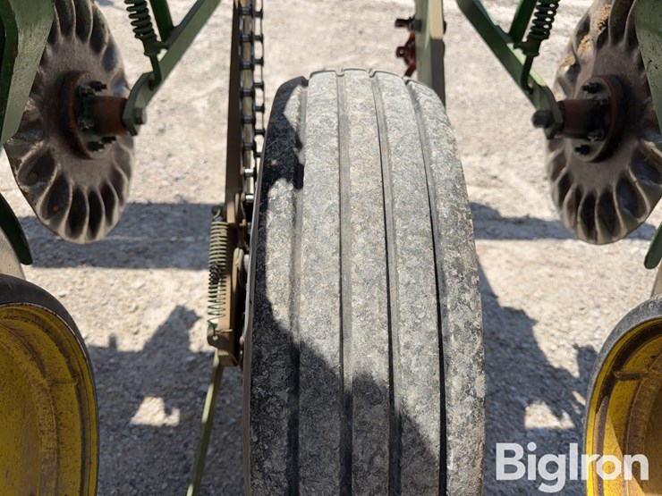 john-deere-7000-image-20
